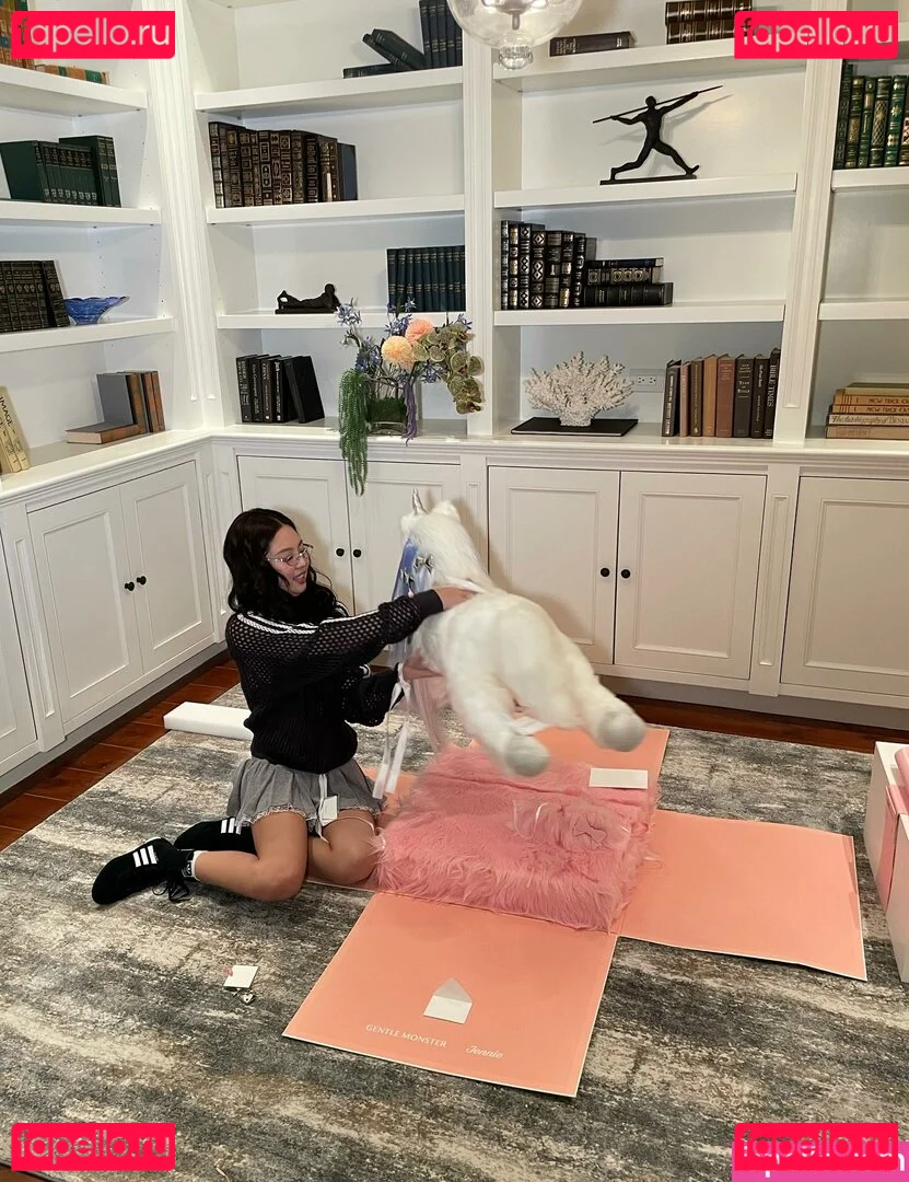 Jennie | BLΛƆKPIИK Onlyfans Photo Gallery 