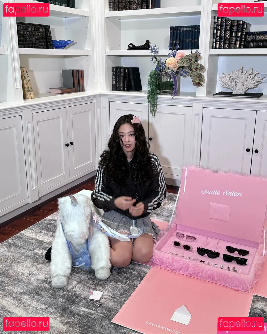Jennie | BLΛƆKPIИK Onlyfans Photo Gallery 