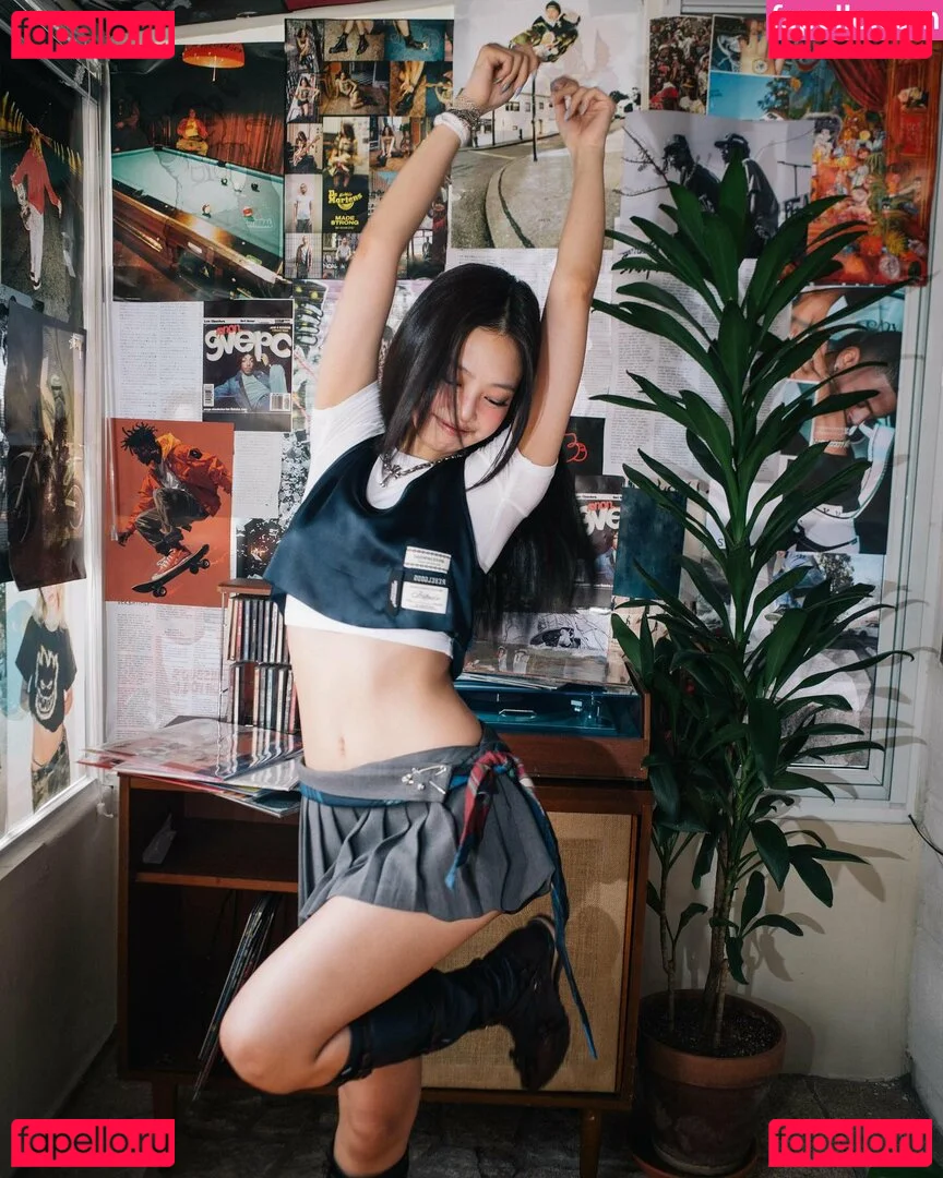 Jennie | BLΛƆKPIИK Onlyfans Photo Gallery 