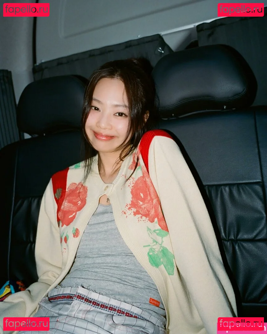 Jennie | BLΛƆKPIИK Onlyfans Photo Gallery 