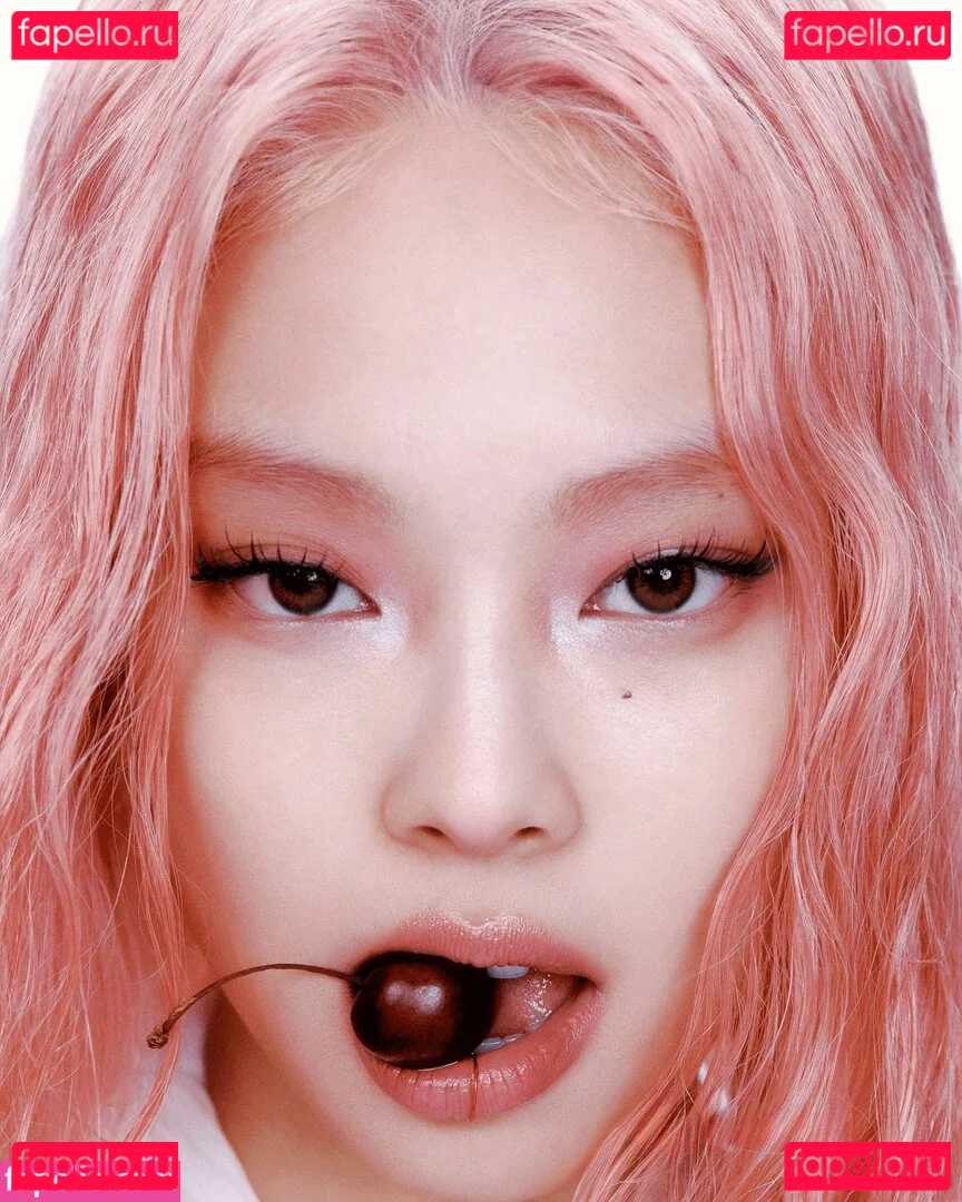 Jennie | BLΛƆKPIИK Onlyfans Photo Gallery 
