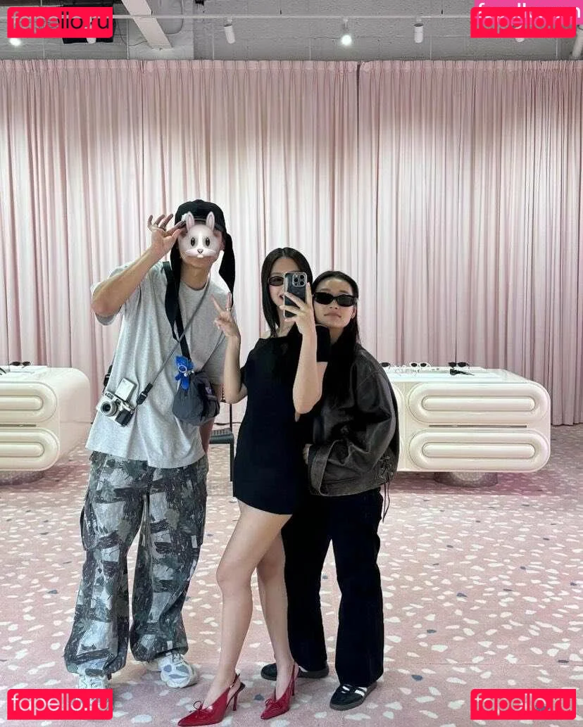 Jennie | BLΛƆKPIИK Onlyfans Photo Gallery 