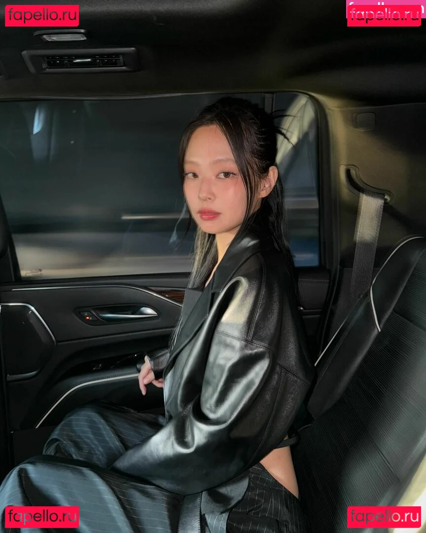 Jennie | BLΛƆKPIИK Onlyfans Photo Gallery 