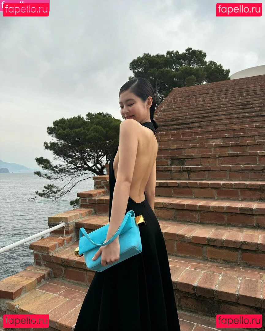 Jennie | BLΛƆKPIИK Onlyfans Photo Gallery 