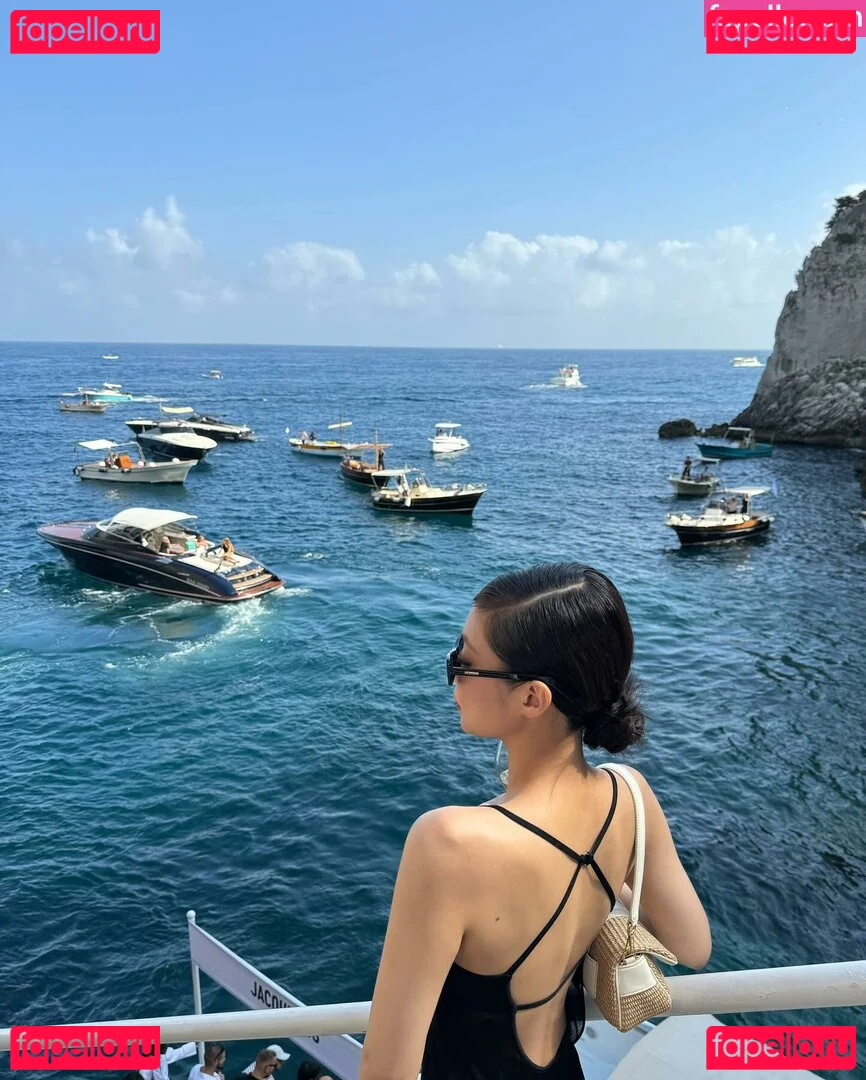 Jennie | BLΛƆKPIИK Onlyfans Photo Gallery 