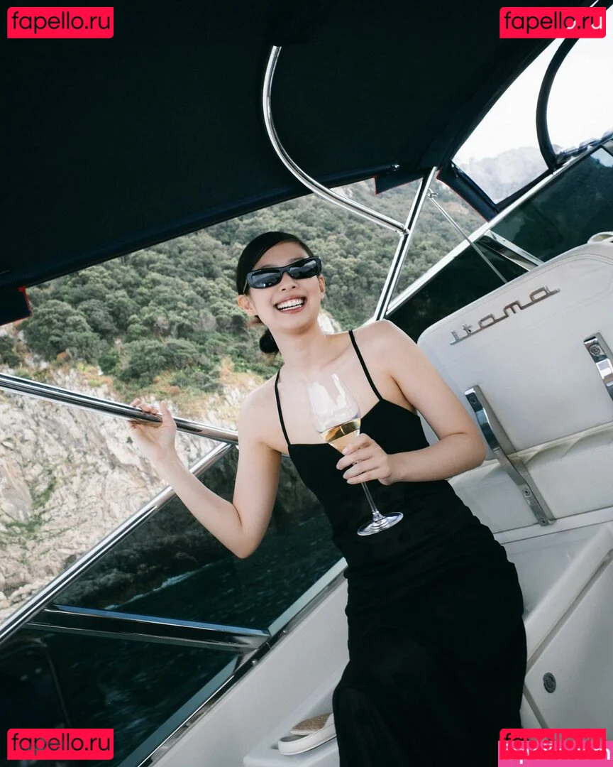 Jennie | BLΛƆKPIИK Onlyfans Photo Gallery 