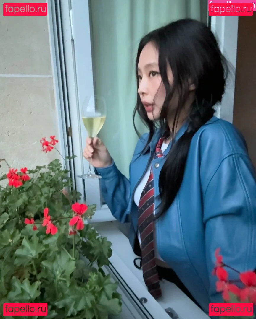 Jennie | BLΛƆKPIИK Onlyfans Photo Gallery 