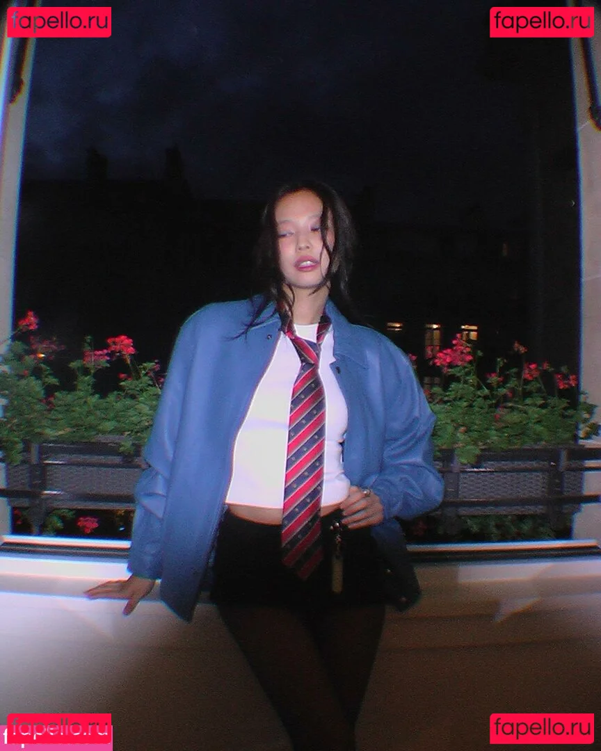 Jennie | BLΛƆKPIИK Onlyfans Photo Gallery 