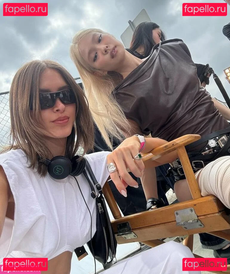 Jennie | BLΛƆKPIИK Onlyfans Photo Gallery 