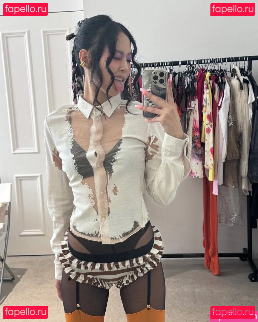 Jennie | BLΛƆKPIИK Onlyfans Photo Gallery 