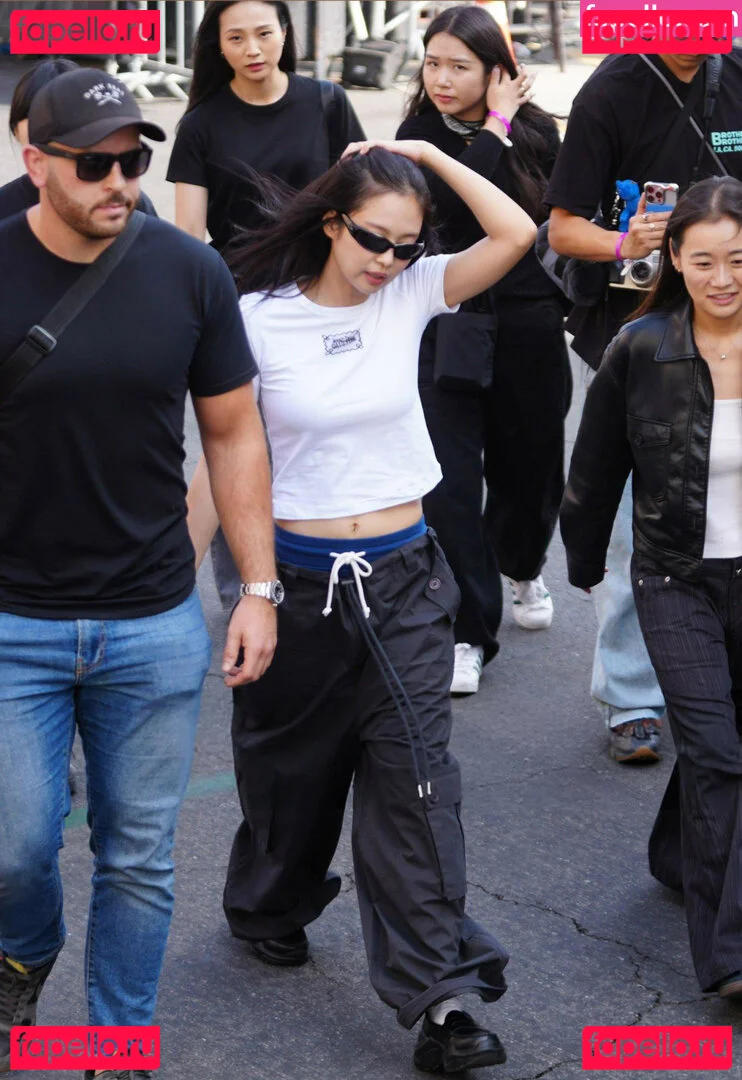 Jennie | BLΛƆKPIИK Onlyfans Photo Gallery 