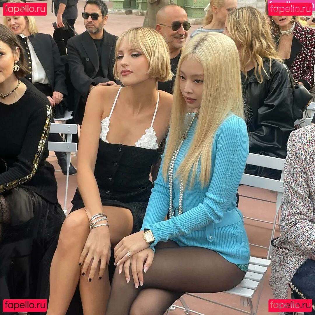 Jennie | BLΛƆKPIИK Onlyfans Photo Gallery 