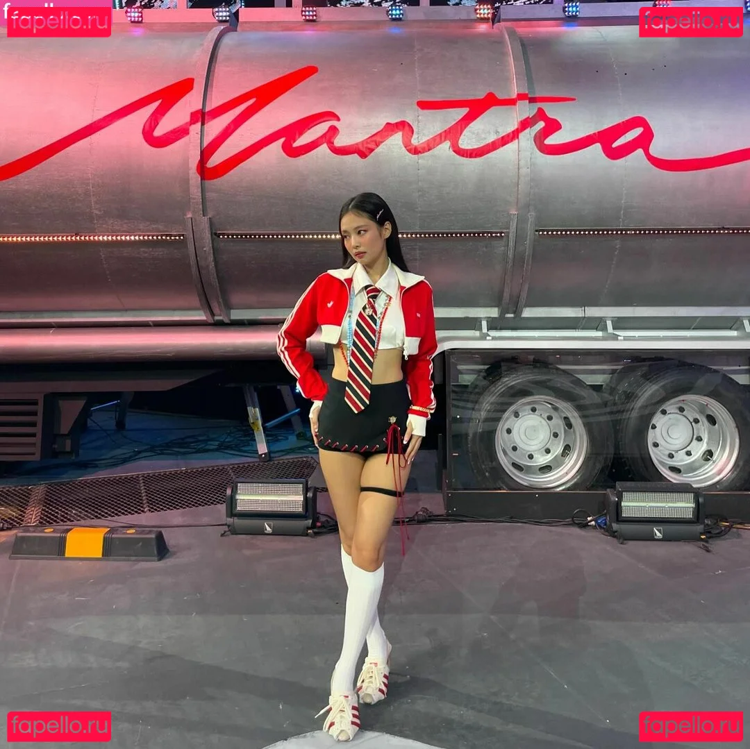 Jennie | BLΛƆKPIИK Onlyfans Photo Gallery 