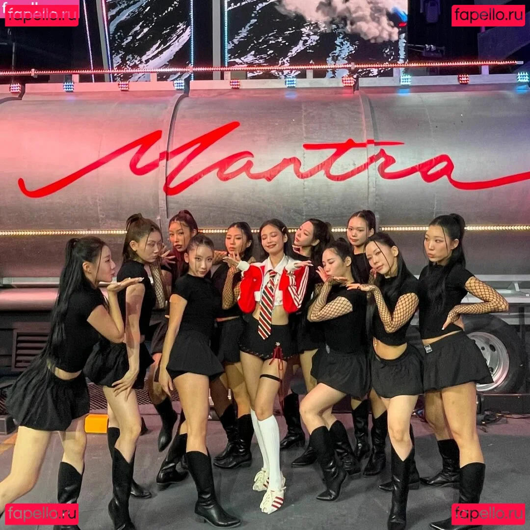 Jennie | BLΛƆKPIИK Onlyfans Photo Gallery 