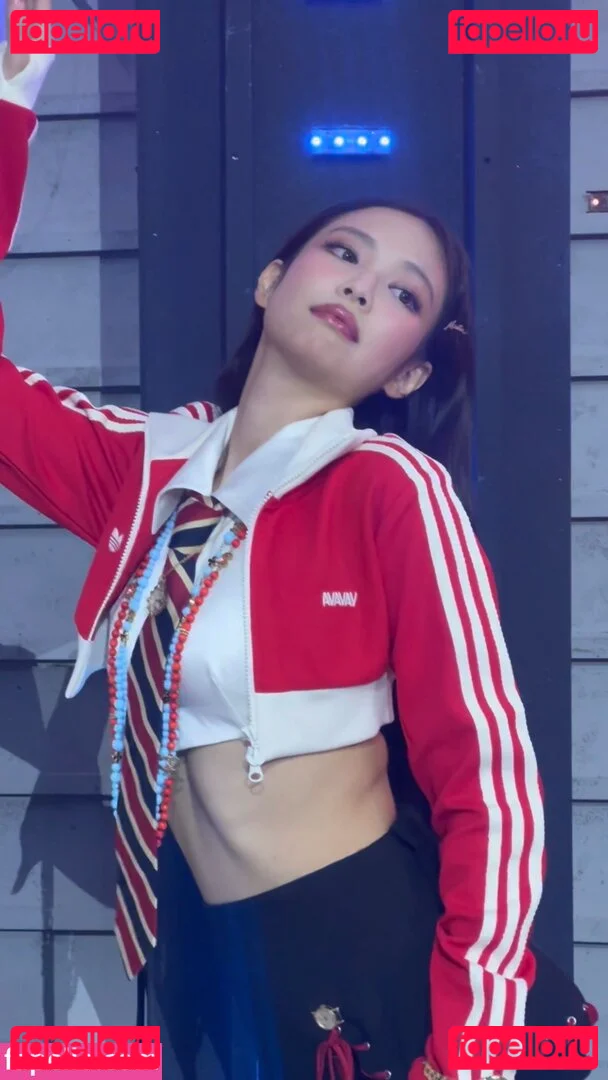 Jennie | BLΛƆKPIИK Onlyfans Photo Gallery 