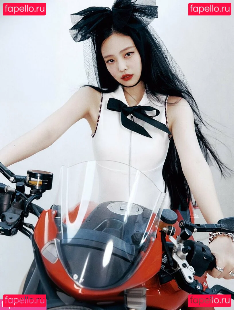 Jennie | BLΛƆKPIИK Onlyfans Photo Gallery 