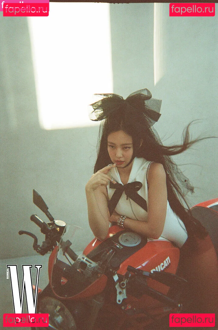 Jennie | BLΛƆKPIИK Onlyfans Photo Gallery 
