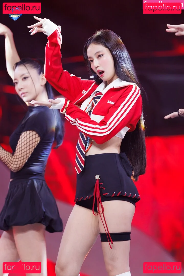 Jennie | BLΛƆKPIИK Onlyfans Photo Gallery 