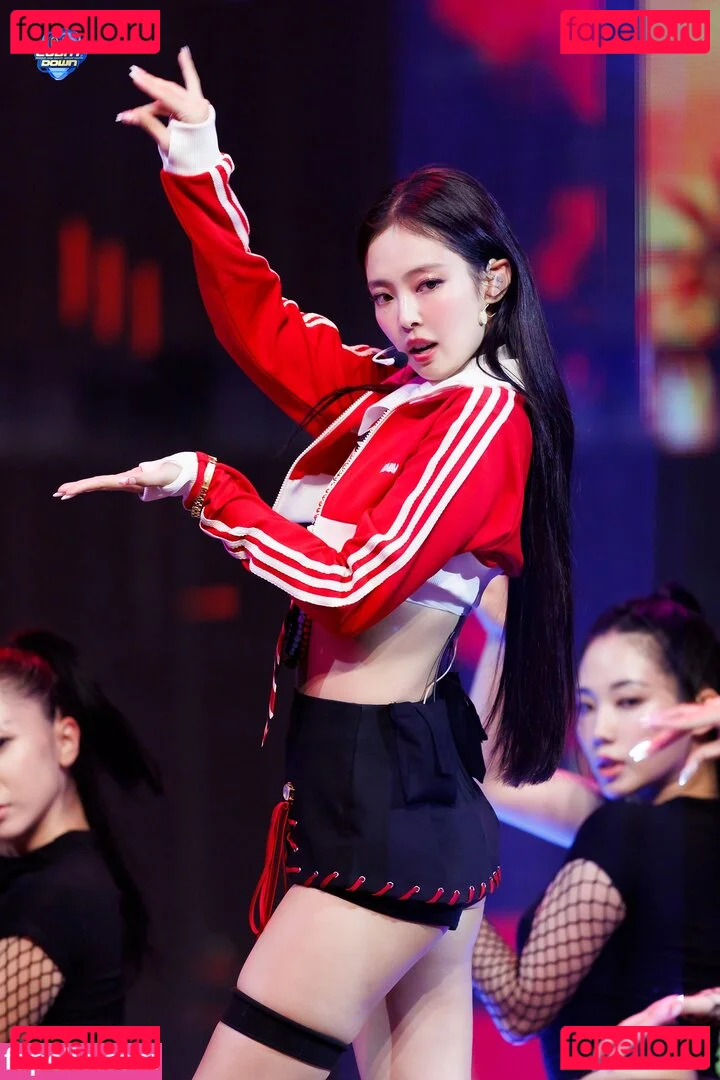 Jennie | BLΛƆKPIИK Onlyfans Photo Gallery 