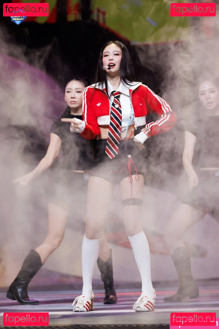 Jennie | BLΛƆKPIИK Onlyfans Photo Gallery 