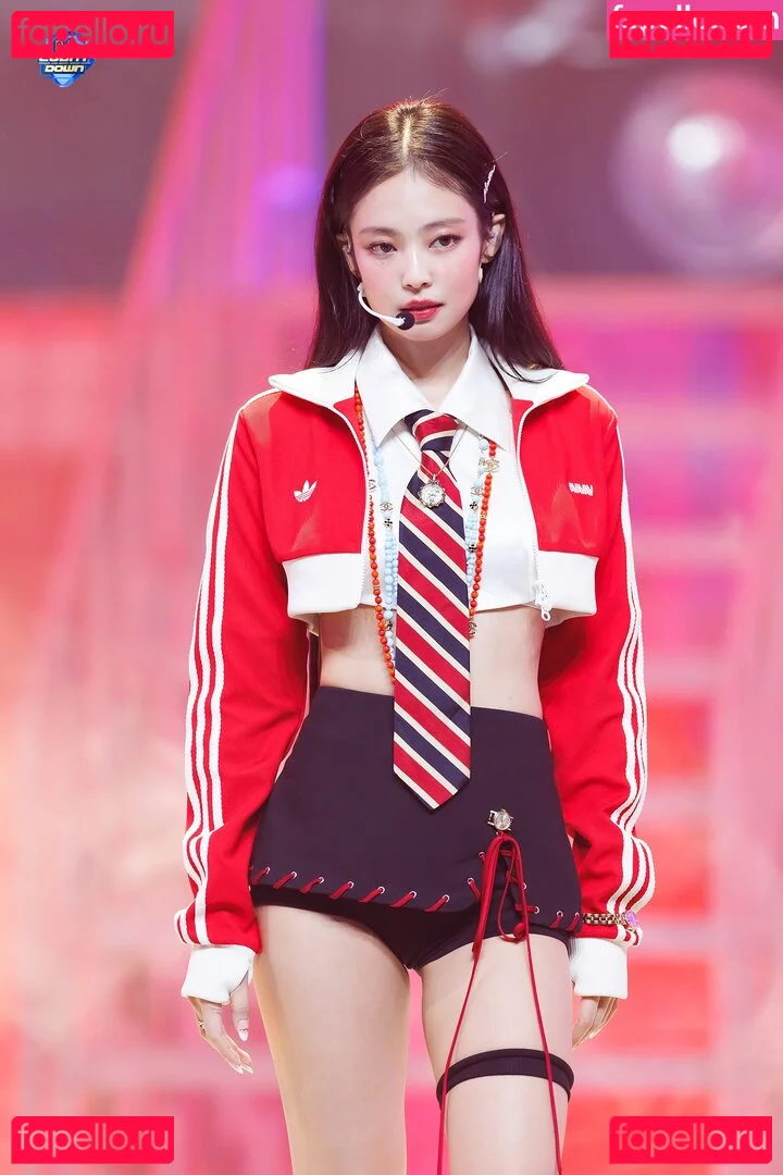 Jennie | BLΛƆKPIИK Onlyfans Photo Gallery 