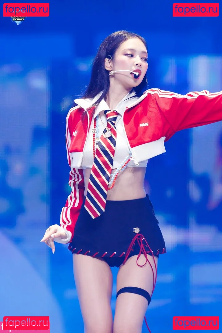 Jennie | BLΛƆKPIИK Onlyfans Photo Gallery 