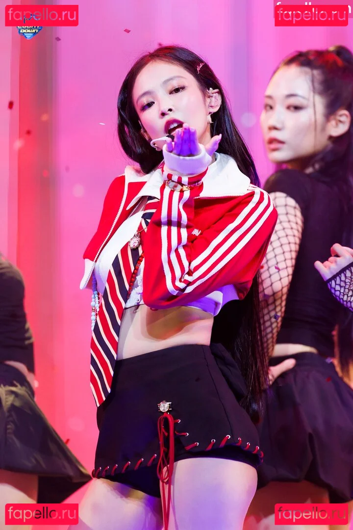 Jennie | BLΛƆKPIИK Onlyfans Photo Gallery 