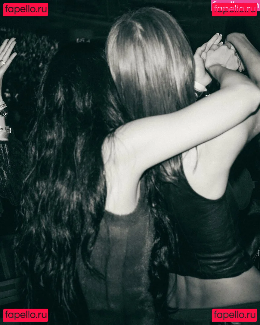 Jennie | BLΛƆKPIИK Onlyfans Photo Gallery 