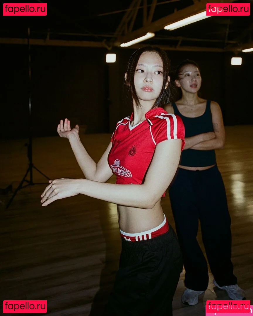 Jennie | BLΛƆKPIИK Onlyfans Photo Gallery 