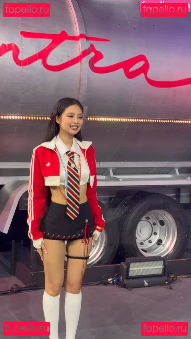 Jennie | BLΛƆKPIИK Onlyfans Photo Gallery 