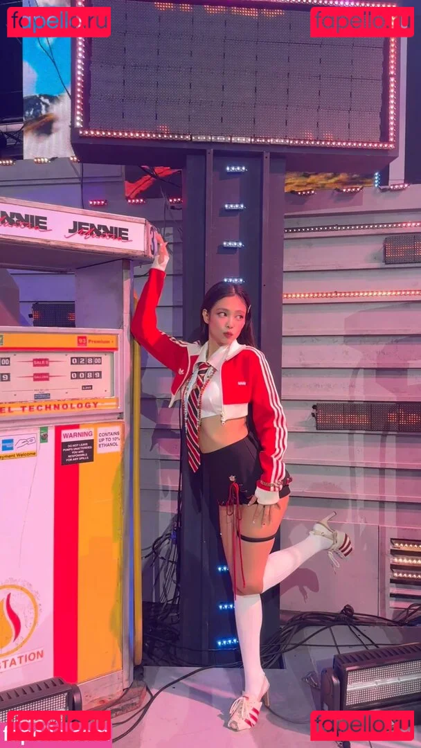Jennie | BLΛƆKPIИK Onlyfans Photo Gallery 