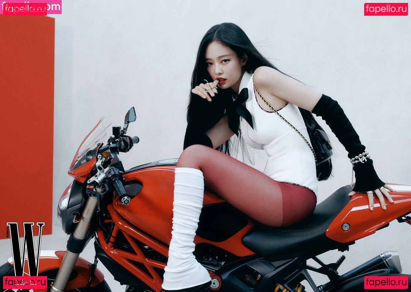 Jennie | BLΛƆKPIИK Onlyfans Photo Gallery 