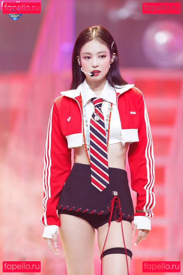 Jennie | BLΛƆKPIИK Onlyfans Photo Gallery 