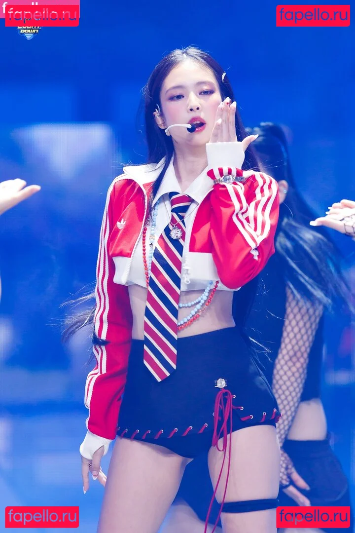 Jennie | BLΛƆKPIИK Onlyfans Photo Gallery 