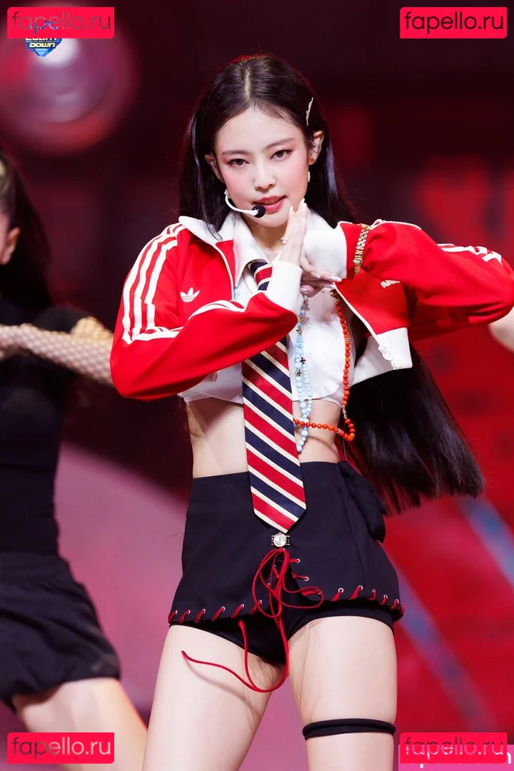 Jennie | BLΛƆKPIИK Onlyfans Photo Gallery 