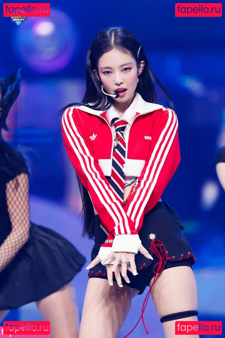 Jennie | BLΛƆKPIИK Onlyfans Photo Gallery 