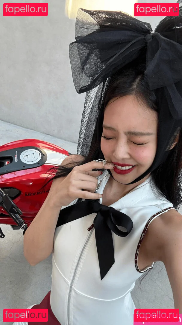 Jennie | BLΛƆKPIИK Onlyfans Photo Gallery 