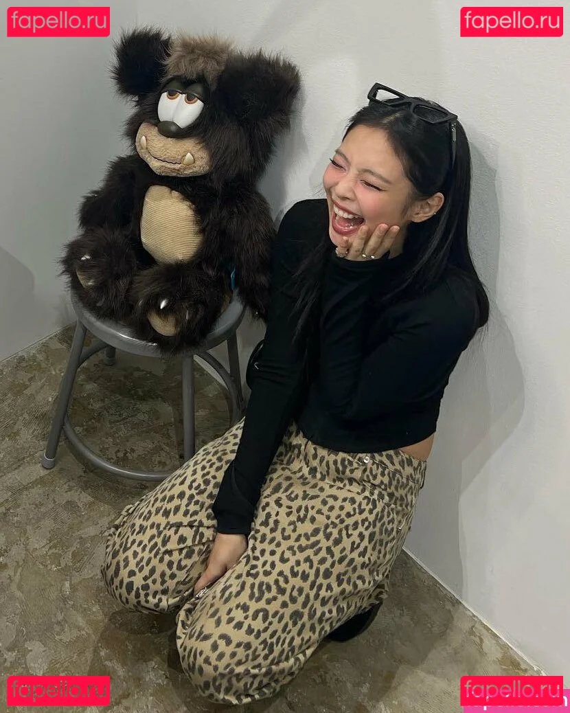 Jennie | BLΛƆKPIИK Onlyfans Photo Gallery 