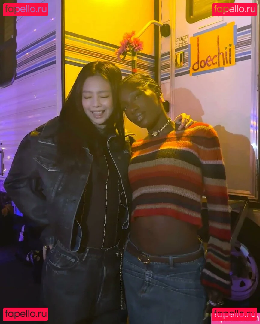 Jennie | BLΛƆKPIИK Onlyfans Photo Gallery 