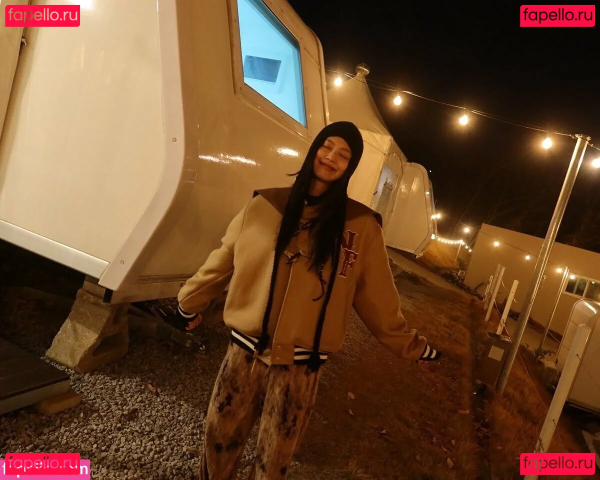 Jennie | BLΛƆKPIИK Onlyfans Photo Gallery 