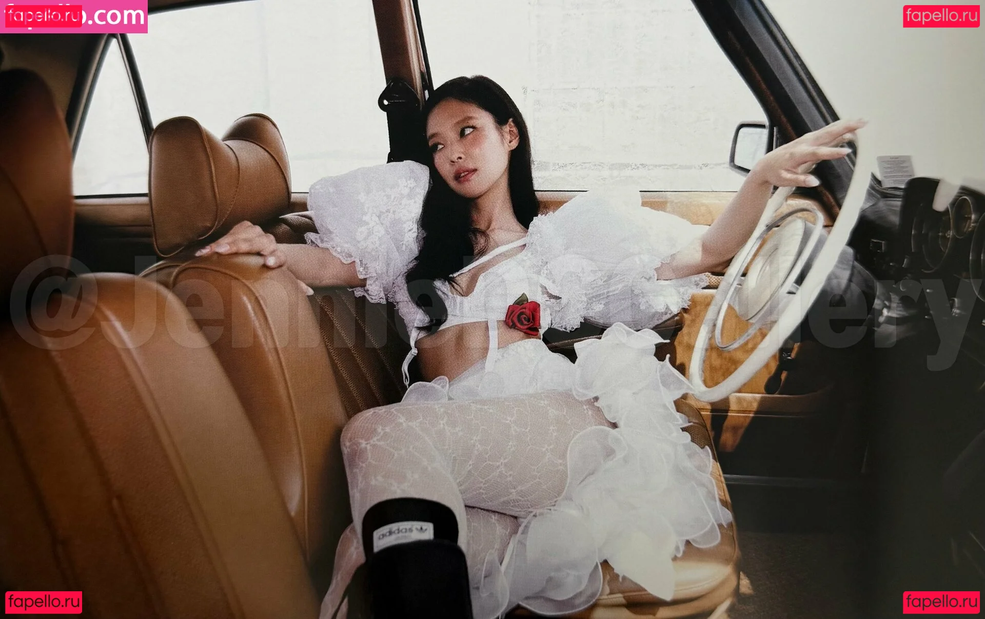 Jennie | BLΛƆKPIИK Onlyfans Photo Gallery 