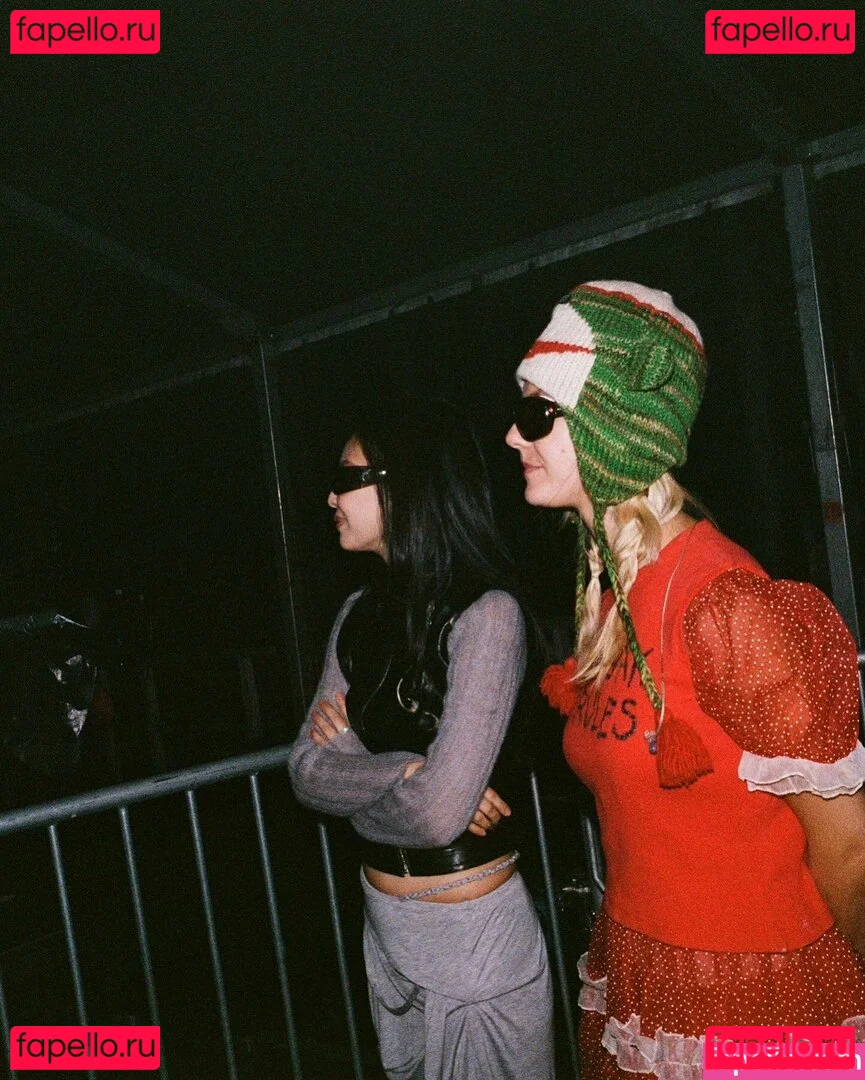 Jennie | BLΛƆKPIИK Onlyfans Photo Gallery 