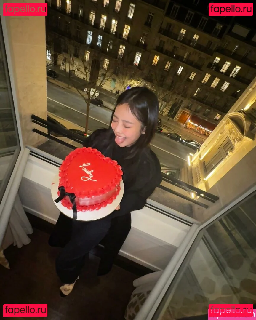 Jennie | BLΛƆKPIИK Onlyfans Photo Gallery 