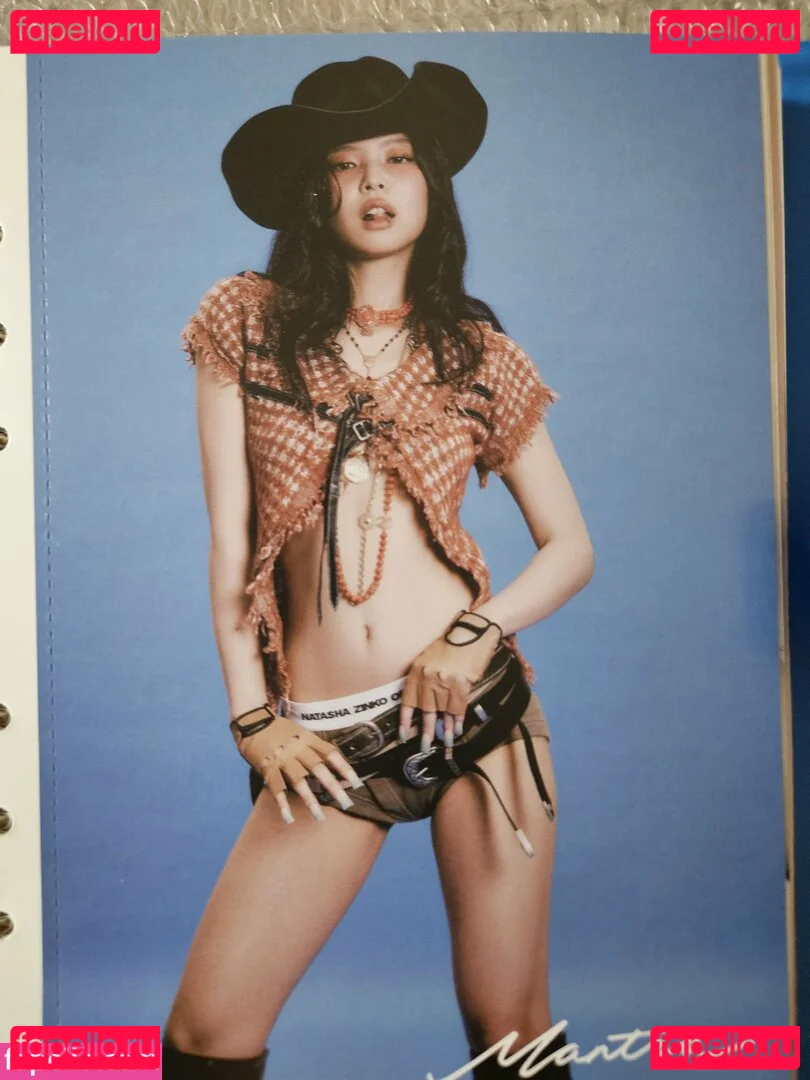 Jennie | BLΛƆKPIИK Onlyfans Photo Gallery 