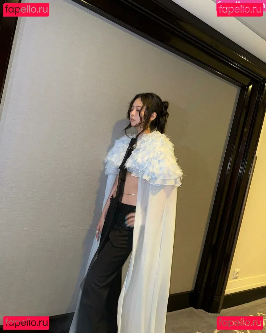 Jennie | BLΛƆKPIИK Onlyfans Photo Gallery 