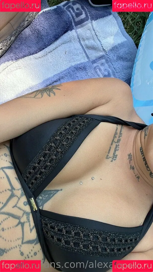 alexa_takacs Onlyfans Photo Gallery 