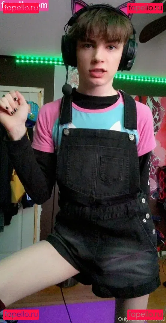 boixd Onlyfans Photo Gallery 