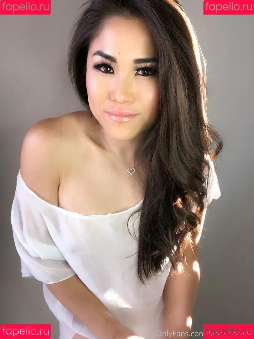 japanese-girl Onlyfans Photo Gallery 