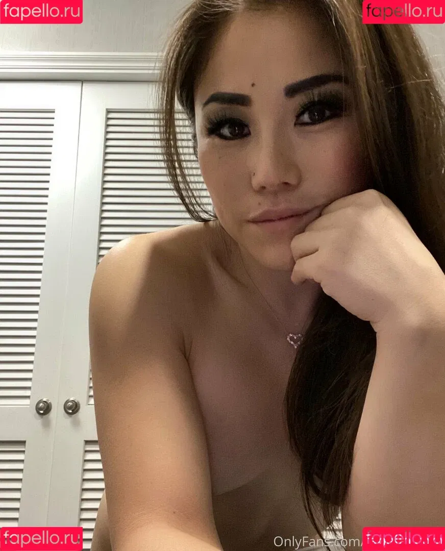 japanese-girl Onlyfans Photo Gallery 