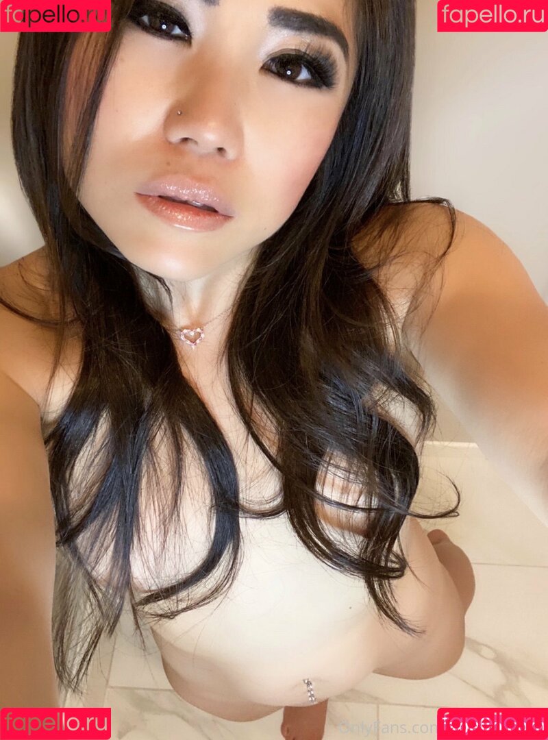 japanese-girl Onlyfans Photo Gallery 